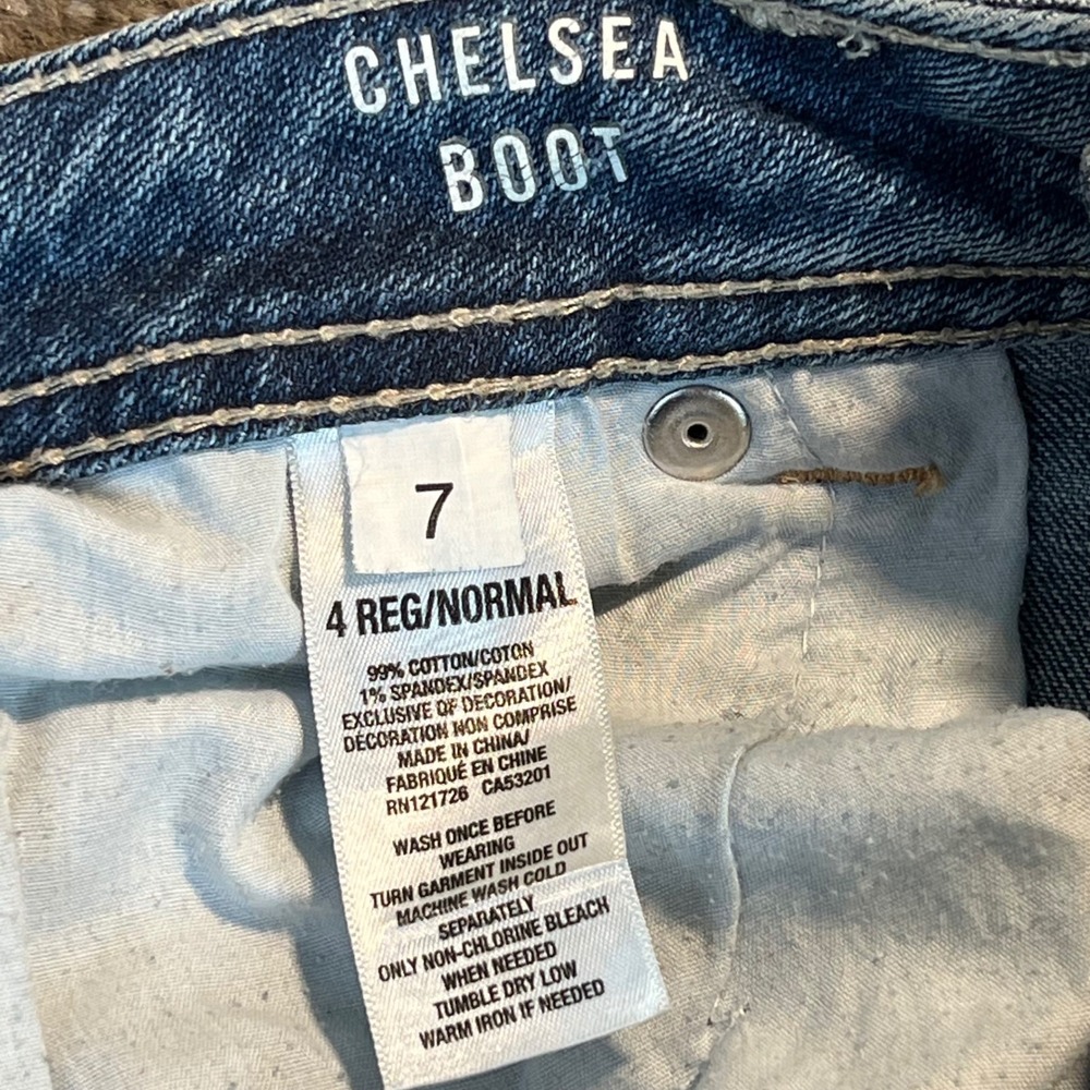 Aeropostale Chelsea Boot Jeans Womens Blue Low Rise Denim Size 4 Reg Boho - Picture 3 of 9
